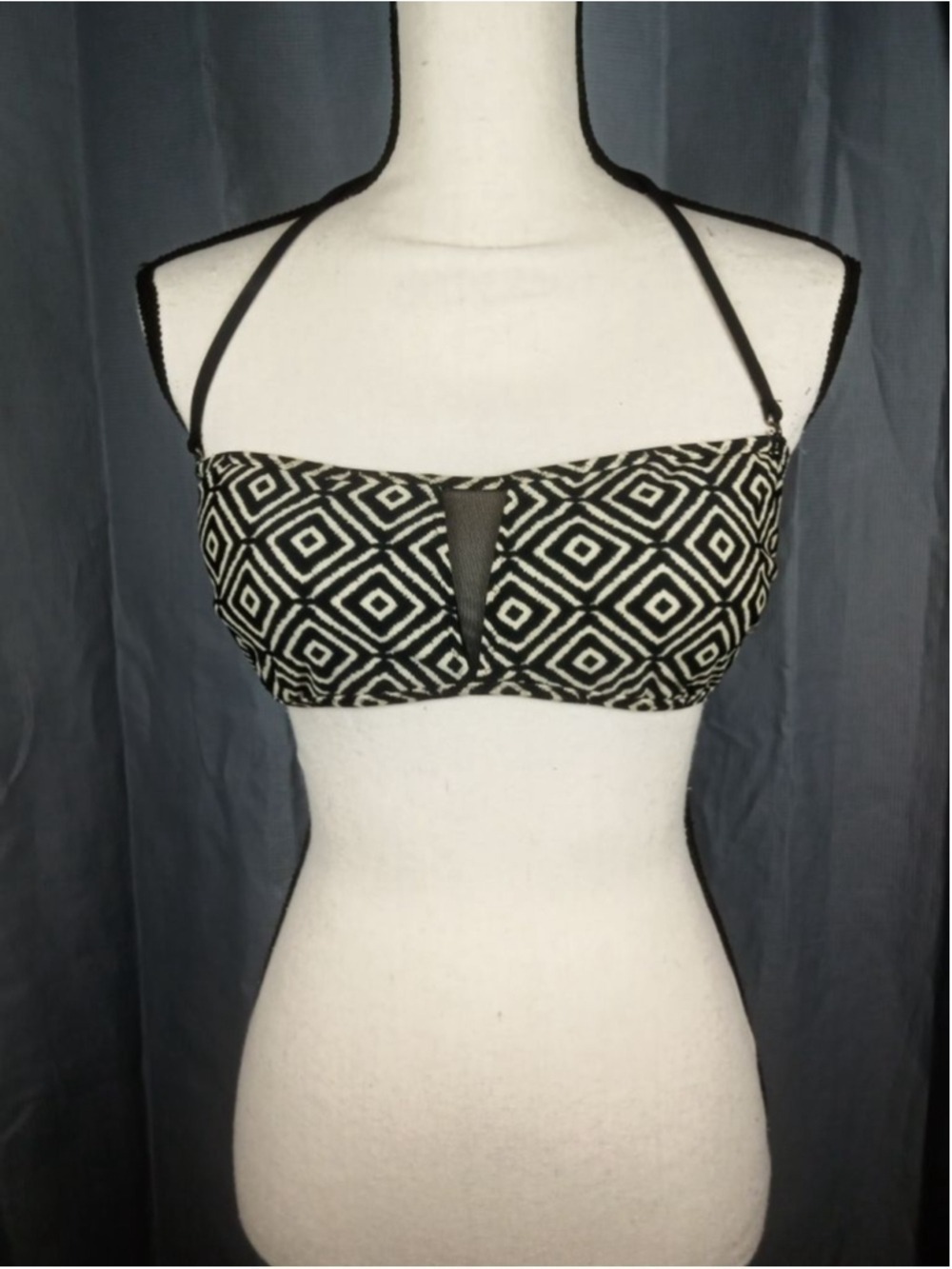 Mossimo Black Cream Geometric Bikini Top Medium